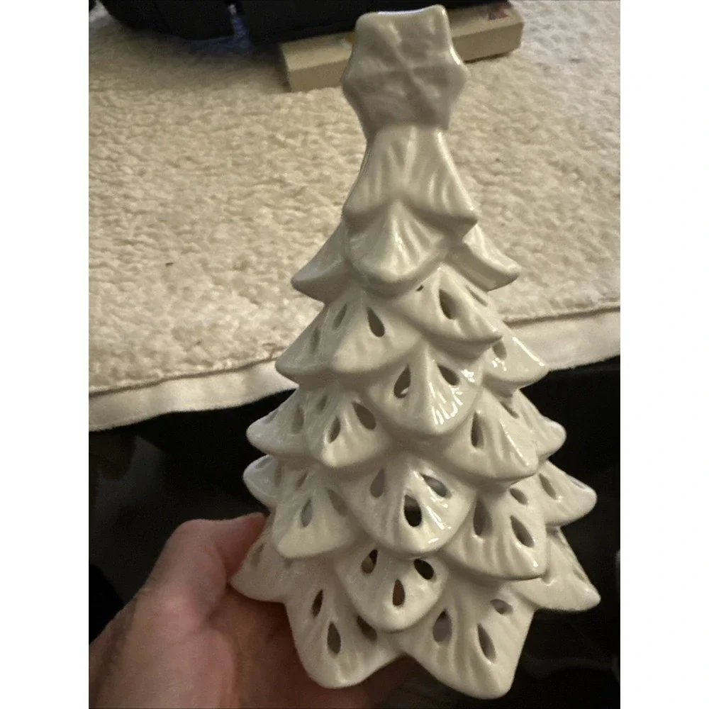 YANKEE CANDLE CERAMIC WHITE LUMINARY CHRISTMAS TREE ONLY NO BASE *REPLACEMENT*